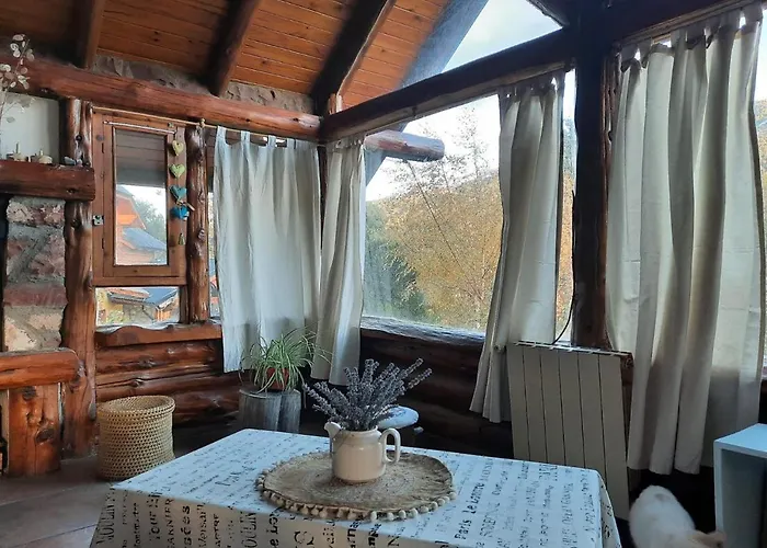Disfruta Esta Clasica Cabana Barilochense Al Pie Del Cerro Otto
