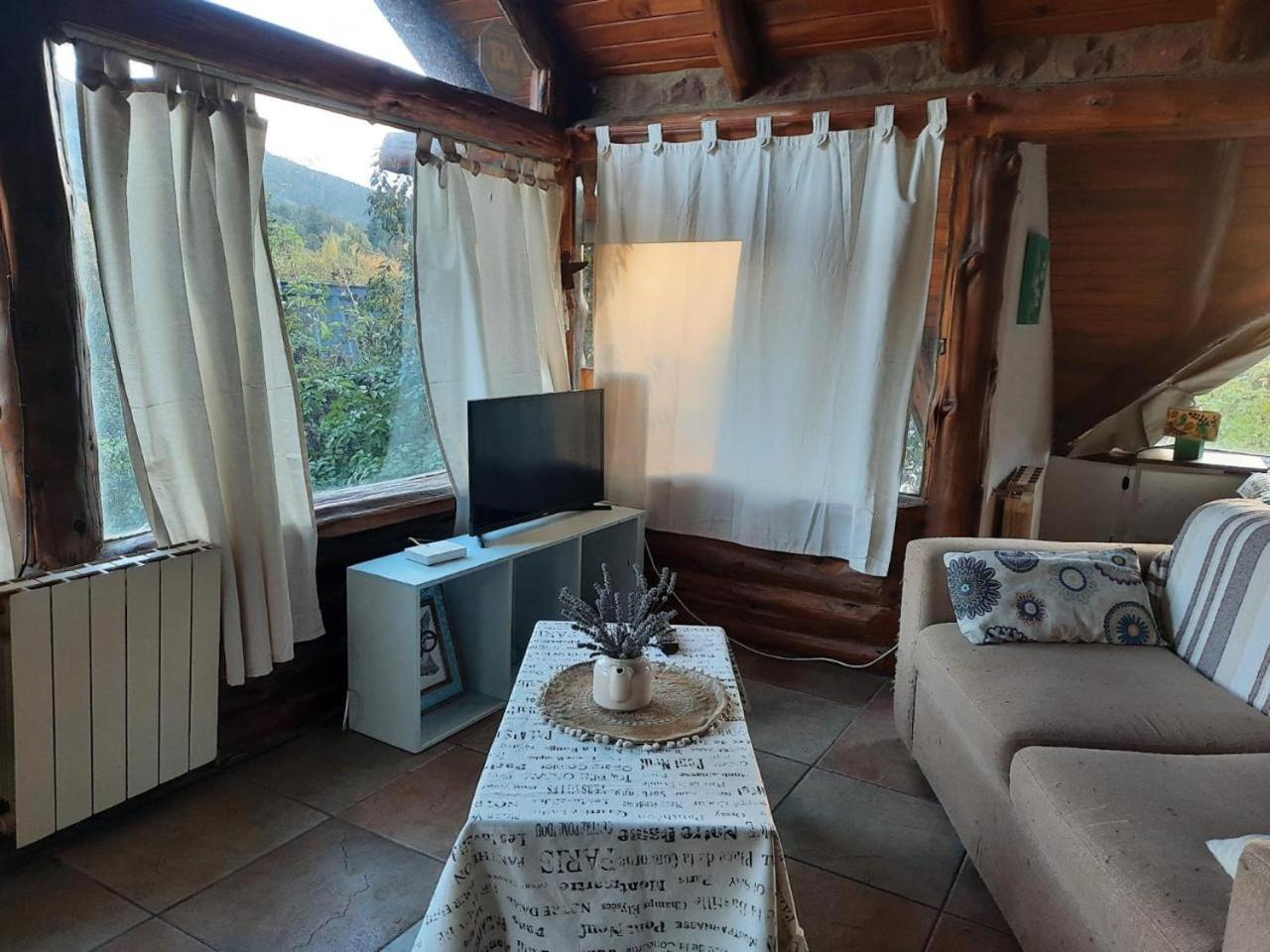 Disfruta Esta Clasica Barilochense Al Pie Del Cerro Otto Chalet